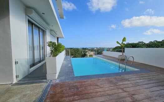 Ocean view condo in the center