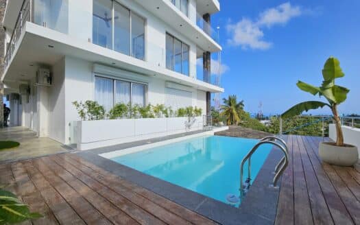 Ocean view condo in the center