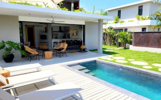 New modern 3-BR villas near everything