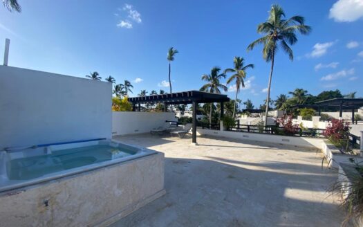 2-BR penthouse in beachfront Apart-Hotel