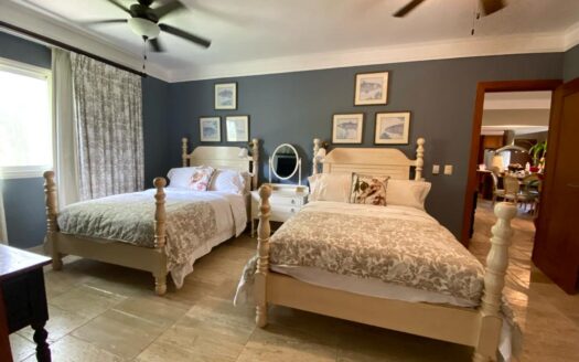 Ideal condo in luxury community