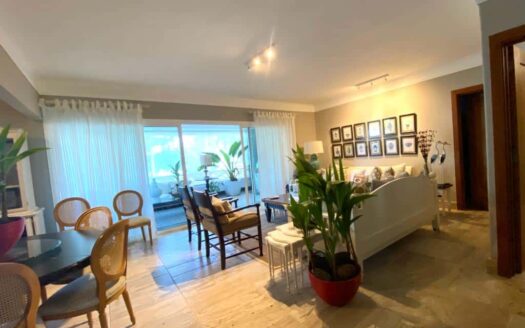 Ideal condo in luxury community
