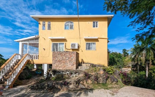 Ocean View Villa with Pool and Studio