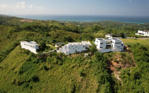Energy-efficient villa with wonderful ocean view