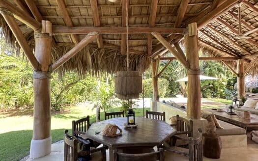 3-BR villa in secure community in Playa Bonita