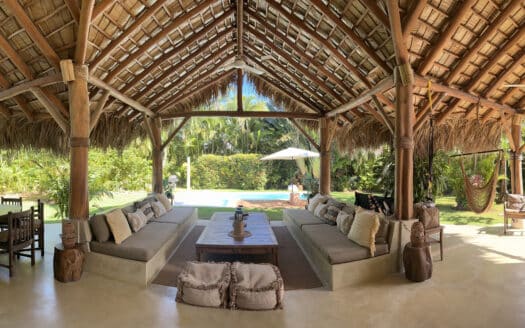 3-BR villa in secure community in Playa Bonita