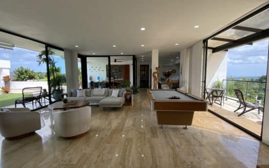 Renovated Studio Just 300m from Las Ballenas Beach