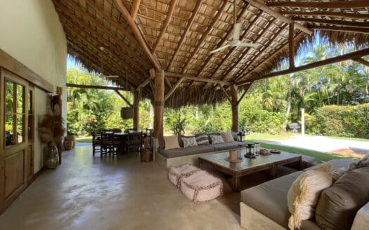 3-BR villa in secure community in Playa Bonita