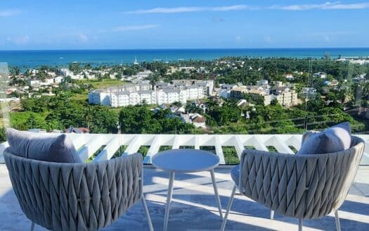 3-BR oceanview villa in a central gated residence