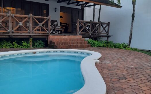 3-BR Caribbean villa steps from the beach