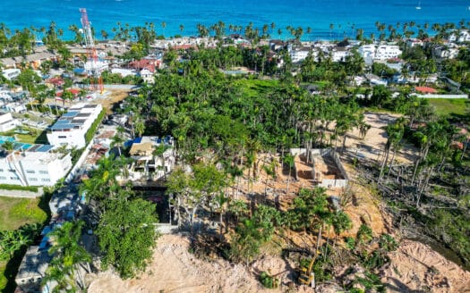 Unique villas close to town and the beach