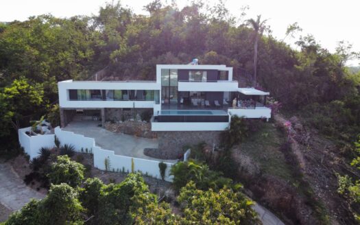Stunning modern villa with breathtaking views in Las Terrenas center