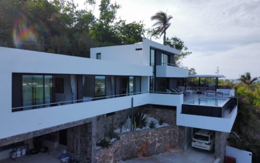 Stunning modern villa with breathtaking views in Las Terrenas center