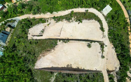 Lots ready to be built with panoramic views near town