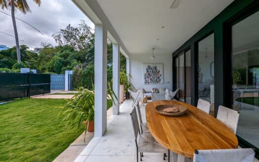 Modern garden villa close to punta popy beach