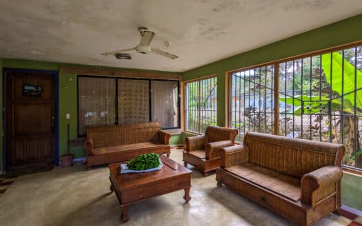 Bring your vision to life with this renovation-ready villa