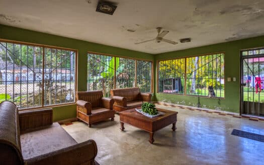 Bring your vision to life with this renovation-ready villa