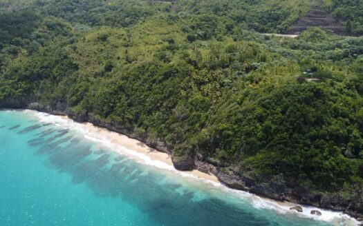 Land in Coson with private beach access