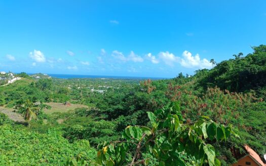 Lot with stunning views