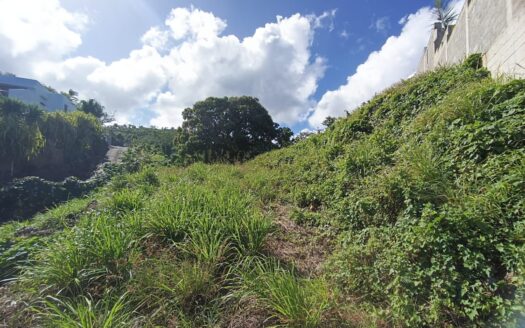 Lot with stunning views