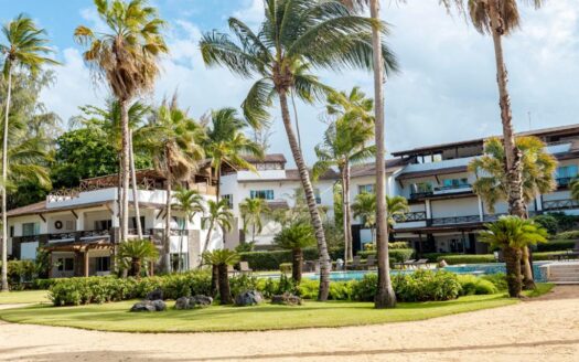 Luxury penthouse beachfront in a exclusive community