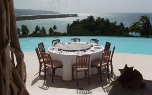 Large villa on small hill with amazing view