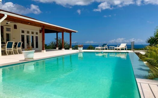 Astounding 4-BR villa with ocean and mountain view