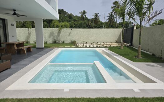 3BR pre-sale villas in quiet neighborhood
