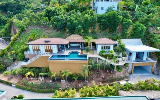 Stunning 3-BR villa with panoramic views and investment potential