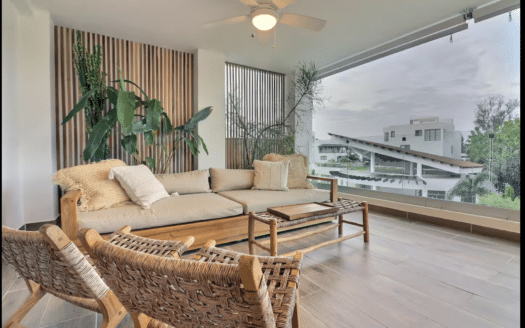High-end Penthouse in Premier Coastal Community