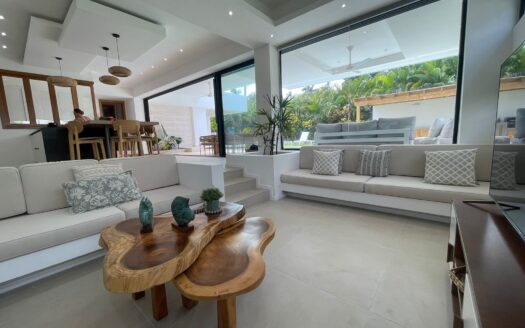 Exceptional 4-BR villa close to Las Ballenas beach