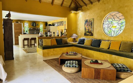 Hidden 3-BR gem in the city center