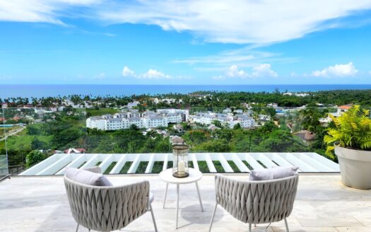 Oceanview 4BR villas in a central residence above the town