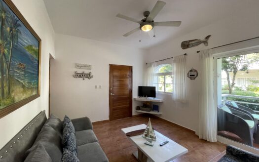 2-BR Condo Just Steps from Las Ballenas Beach