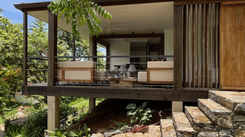A developing neighborhood in the Dominican Republic with modern homes and potential for real estate investment.