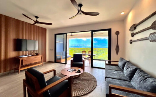 2-BR Condo with Panoramic Ocean Views in Playa Bonita