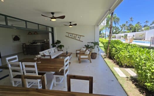Apartamento de 2 habitaciones frente a la playa en El Portillo Beach