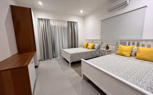 Modern 3-bedroom villa 600 meters from Popy Beach