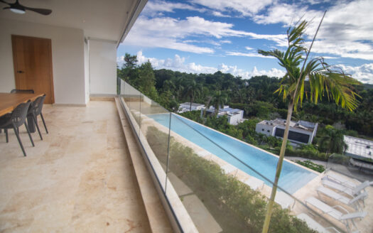 Luxury 2BR Condo with Hillside Views in Playa Las Ballenas