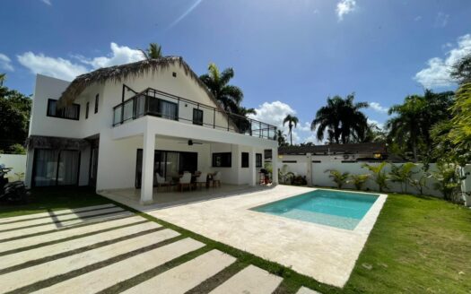 High-End 5-Bedroom Villa in the Bonita Beach Area