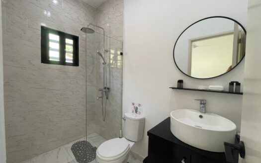 2 BR condo in quiet area