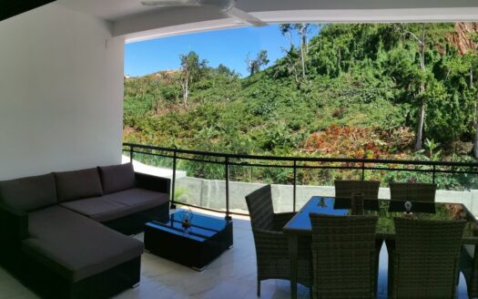 2 BR condo in quiet area