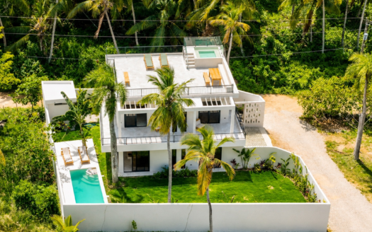 Boho boutique villa steps from Coson beach