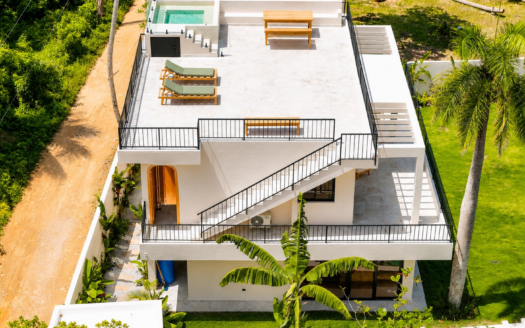 Boho boutique villa steps from Coson beach